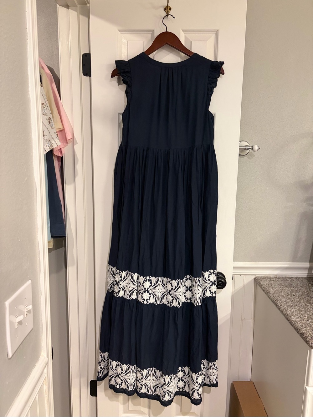 Boden Tie Neck Tiered Maxi Dress Size 6 Navy White Embroidered - Picture 15 of 15